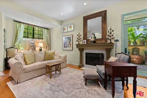 800 Westmount Dr, West Hollywood, CA 90069