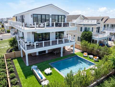 8331 First, Stone Harbor, NJ 08247