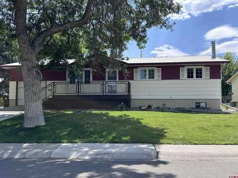 103 Duncan Place, Montrose, CO 81401
