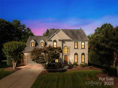 5536 Piper Glen Drive, Charlotte, NC 28277