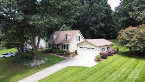 231 Castle Creek Road, Statesville, NC 28625