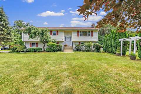 10 Magnolia Road, Trumbull, CT 06611
