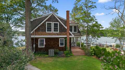 11 South Wangonk Trail, East Hampton, CT 06424