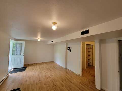 28 Bonnie Brae Drive, Newtown, CT 06470
