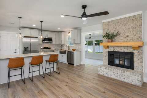 79 11Th Street, Shalimar, FL 32579