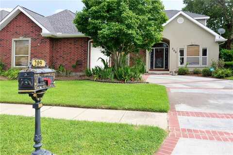 209 LEGRANDE BAYOU Lane, Kenner, LA 70065