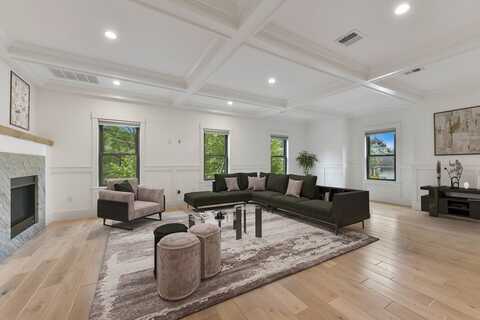 126 Central St 2, Somerville, MA 02145