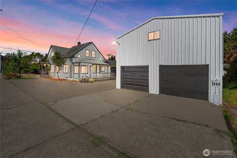 422 Main Avenue, Puyallup, WA 98371