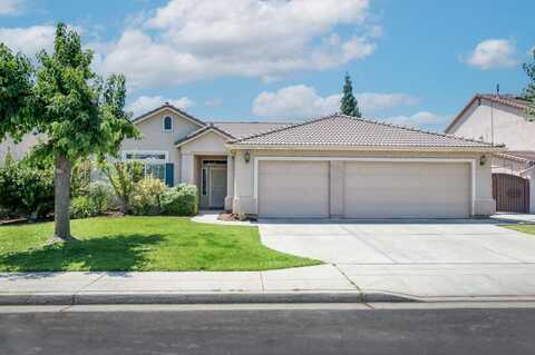 2670 Holland Avenue, Clovis, CA 93611