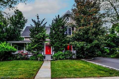 125 Hillside Ave, Metuchen, NJ 08840