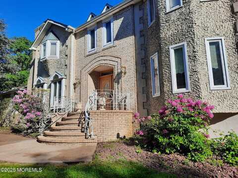 4 Wigwam Lane, Holmdel, NJ 07733