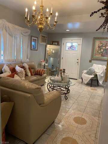 1296 Bright St, Hillside, NJ 07205