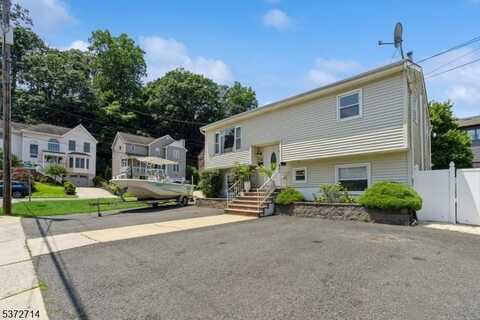52 Atlantic St, Highlands Boro, NJ 07732