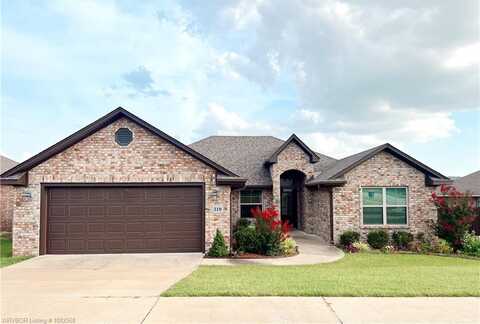 319 Copsey DR, Van Buren, AR 72956