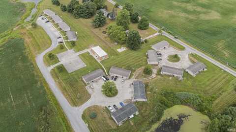 7028 E Heritage Drive, Pierceton, IN 46562