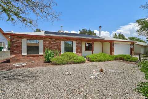 816 STAGECOACH Road SE, Rio Rancho, NM 87124