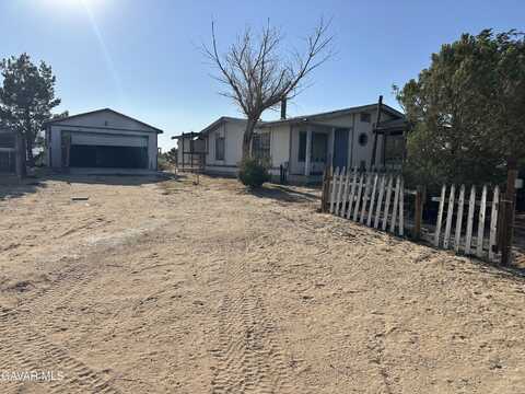 10239 12th Street, Mojave, CA 93501