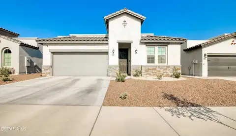951 Airship Place, El Paso, TX 79928