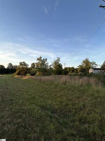 7631 Highway 11, Campobello, SC 29322