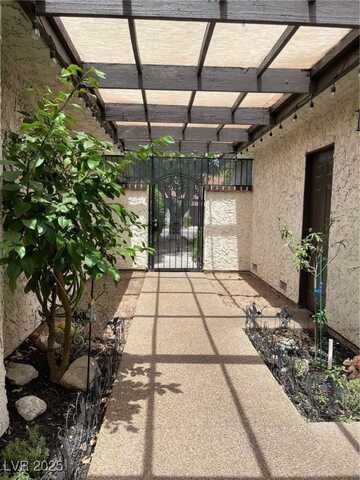 2721 San Lago Court, Las Vegas, NV 89121