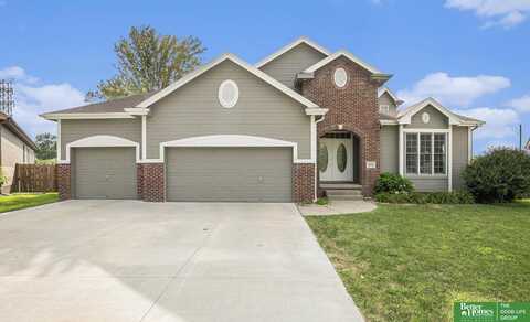 9808 S 28th Avenue Circle, Bellevue, NE 68123