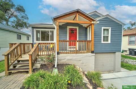 5610 Spring Street, Omaha, NE 68106