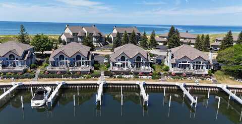 297 Lakeshore Drive, Manistee, MI 49660