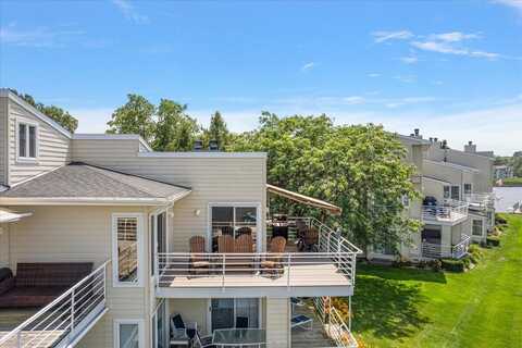 987 Lake Street, Saugatuck, MI 49453