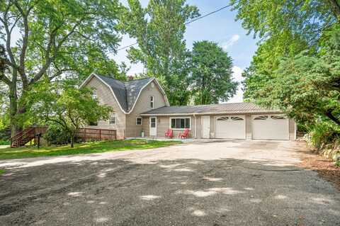 6618 N Cypress Avenue, Big Rapids, MI 49307