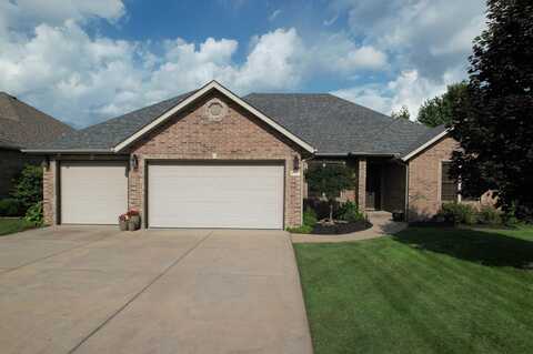 1448 Glade Avenue, Springfield, MO 65802