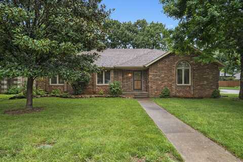 4027 W Woodland Street, Springfield, MO 65807