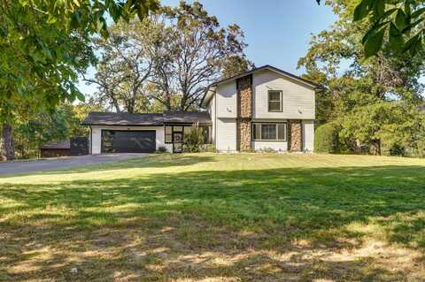 1511 E Groves Drive, Ozark, MO 65721