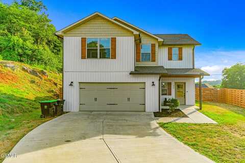 234 Clear Creek Road, Kodak, TN 37764