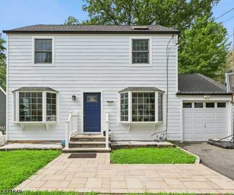 43 Amherst Pl, Livingston, NJ 07039