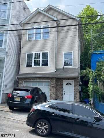 135 N 3Rd St, Paterson, NJ 07522