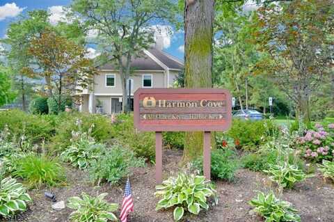 395 Whimbrel Ln, Secaucus Town, NJ 07094