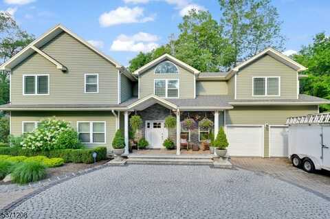 224 Wawayanda Rd, Vernon, NJ 07422