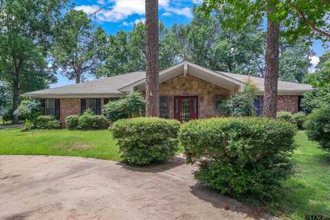 298 Bent Horseshoe Lane, Holly Lake Ranch, TX 75765