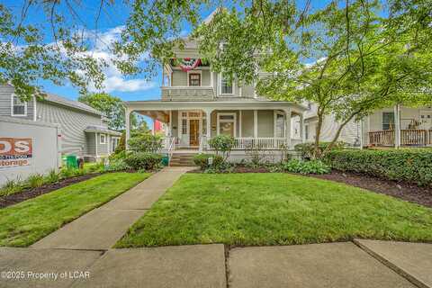 37 Montgomery Avenue, West Pittston, PA 18643