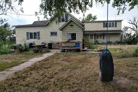 2172 County Road 70, Quinter, KS 67752