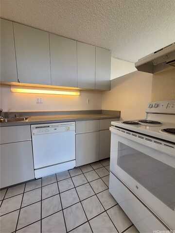 1060 Kamehameha Highway, Pearl City, HI 96782