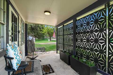 607 Driftwood Lane, Cottonwood Shores, TX 78657