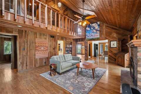 1034 E 450 Road, Lawrence, KS 66047