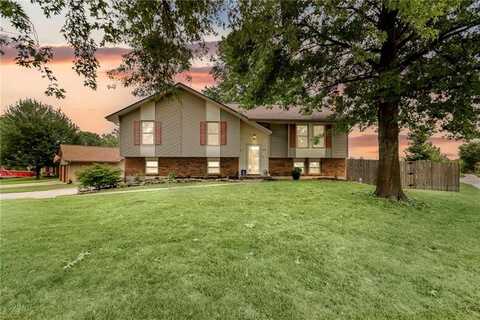 2219 NW 84th Terrace, Kansas City, MO 64154