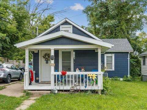1041 19th St SE, CedarRapids, IA 52403