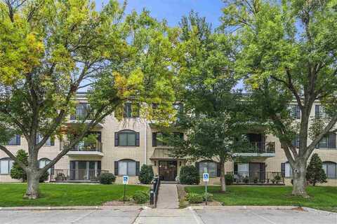 2135 1st Ave SE #215, CedarRapids, IA 52402