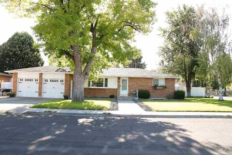 1014 Desert View Dr, Twin Falls, ID 83301