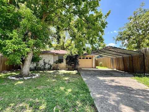409 Peterson Dr, Kerrville, TX 78028