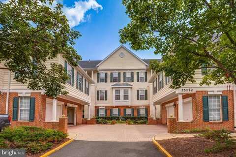 25272 RIFFLEFORD SQ #303, CHANTILLY, VA 20152