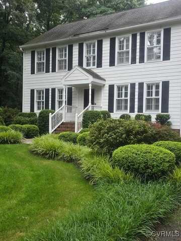 11901 Ambergate Dr, Midlothian, VA 23113